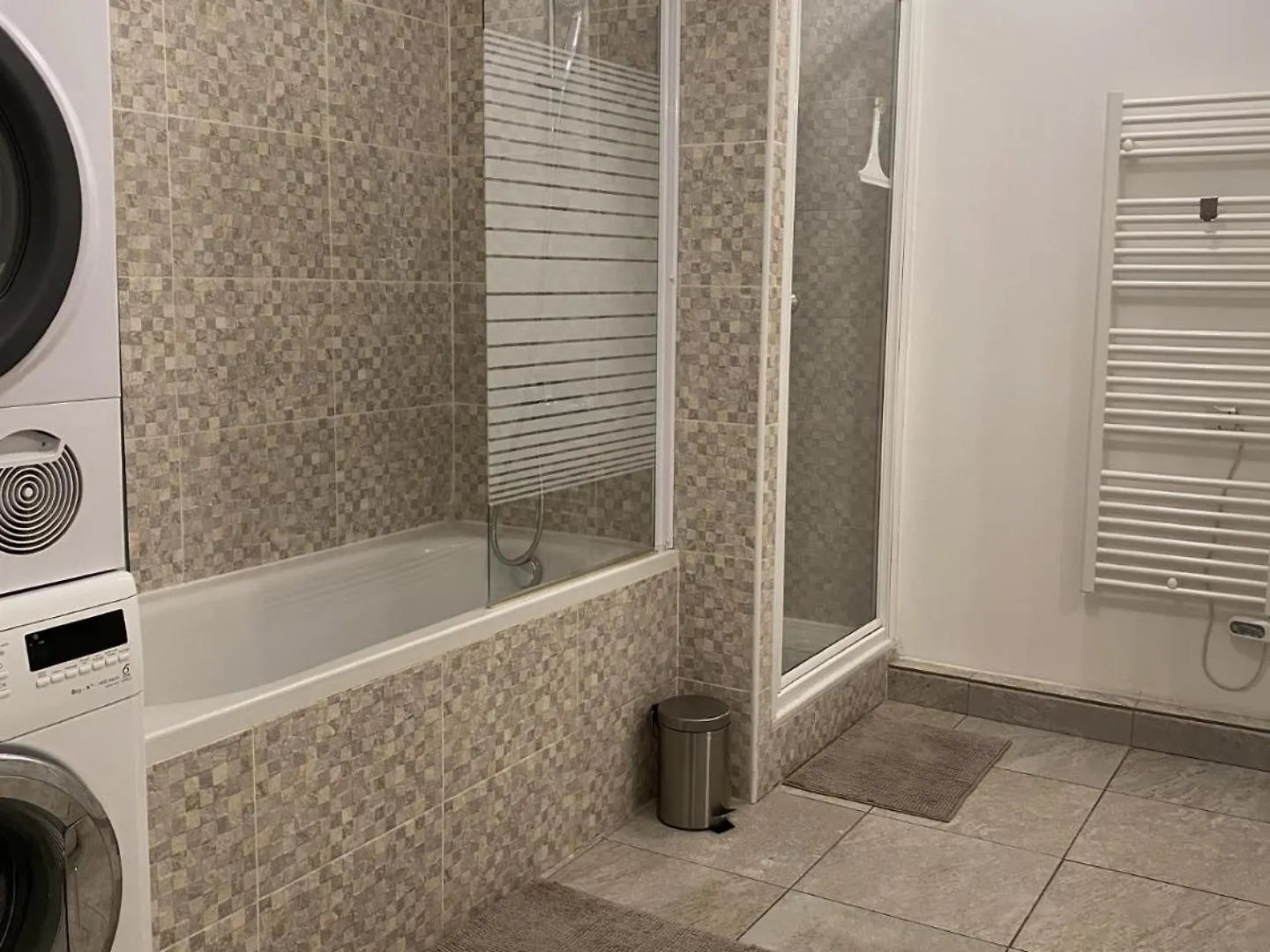 Chambre Confort Centre Ville Chez L'Habitant Lyon Homestay